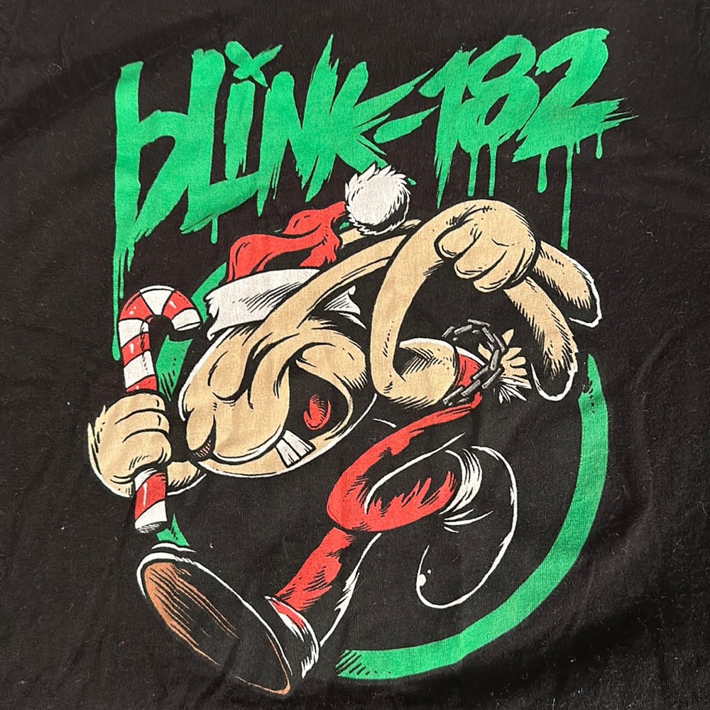 Blink 182 Christmas Bunny T Shirt M